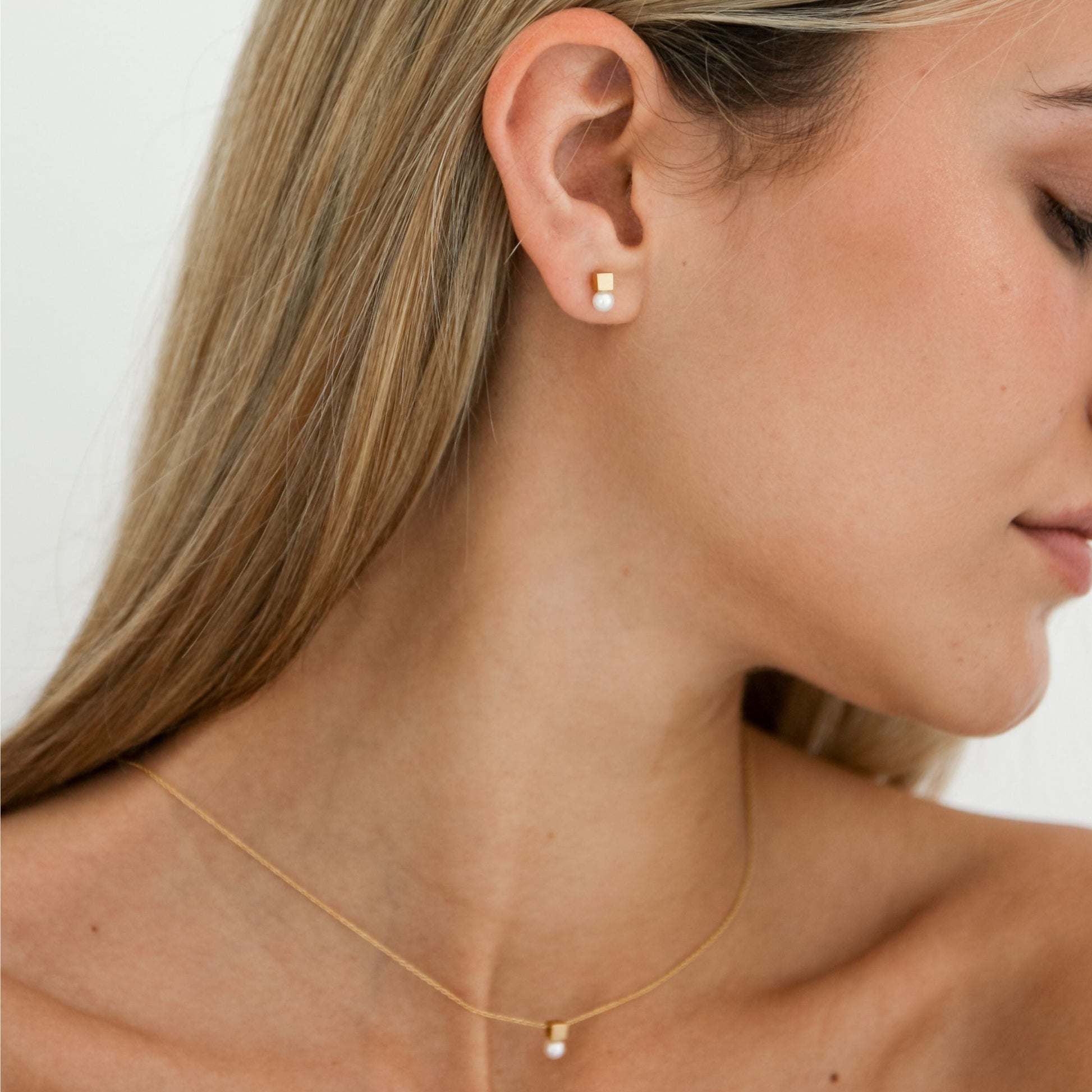 Penelope Pearl Earrings and Necklace - Robyn Real Jewels