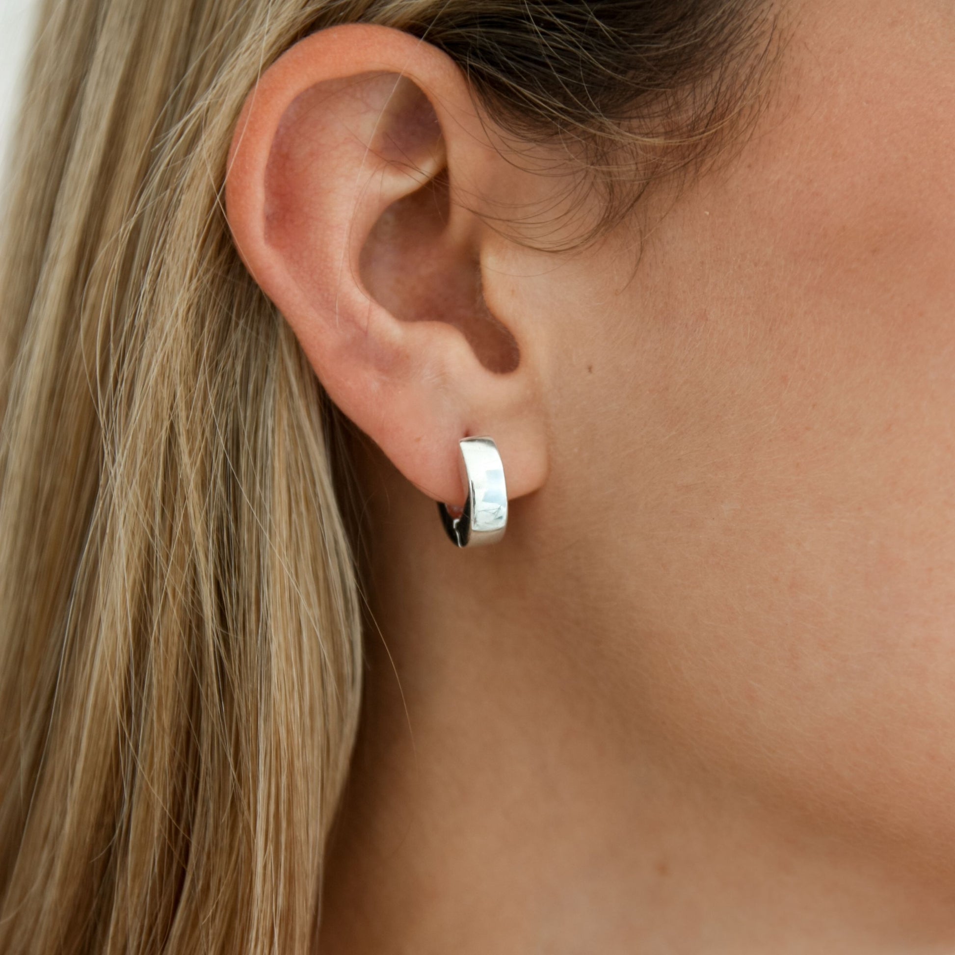 Large Huggie Hoop Earrings - Robyn Real Jewels
