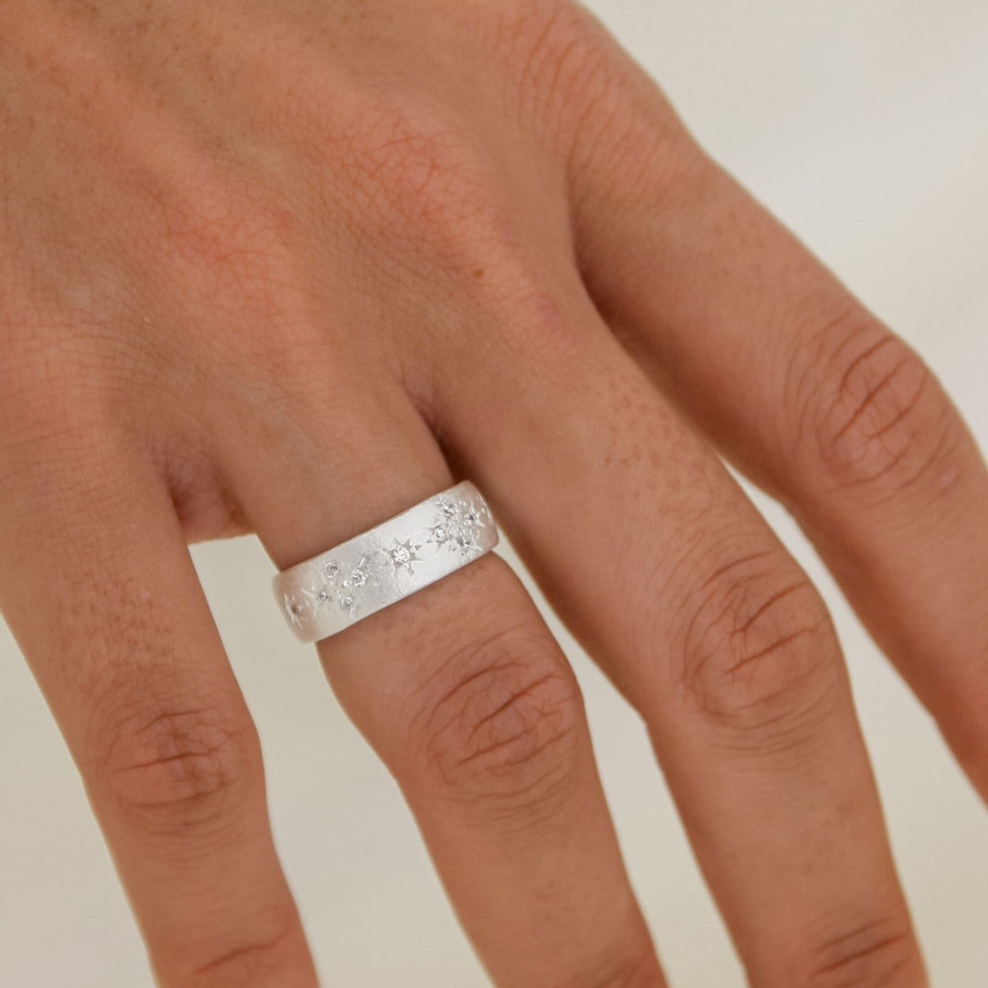 Hera Star Ring